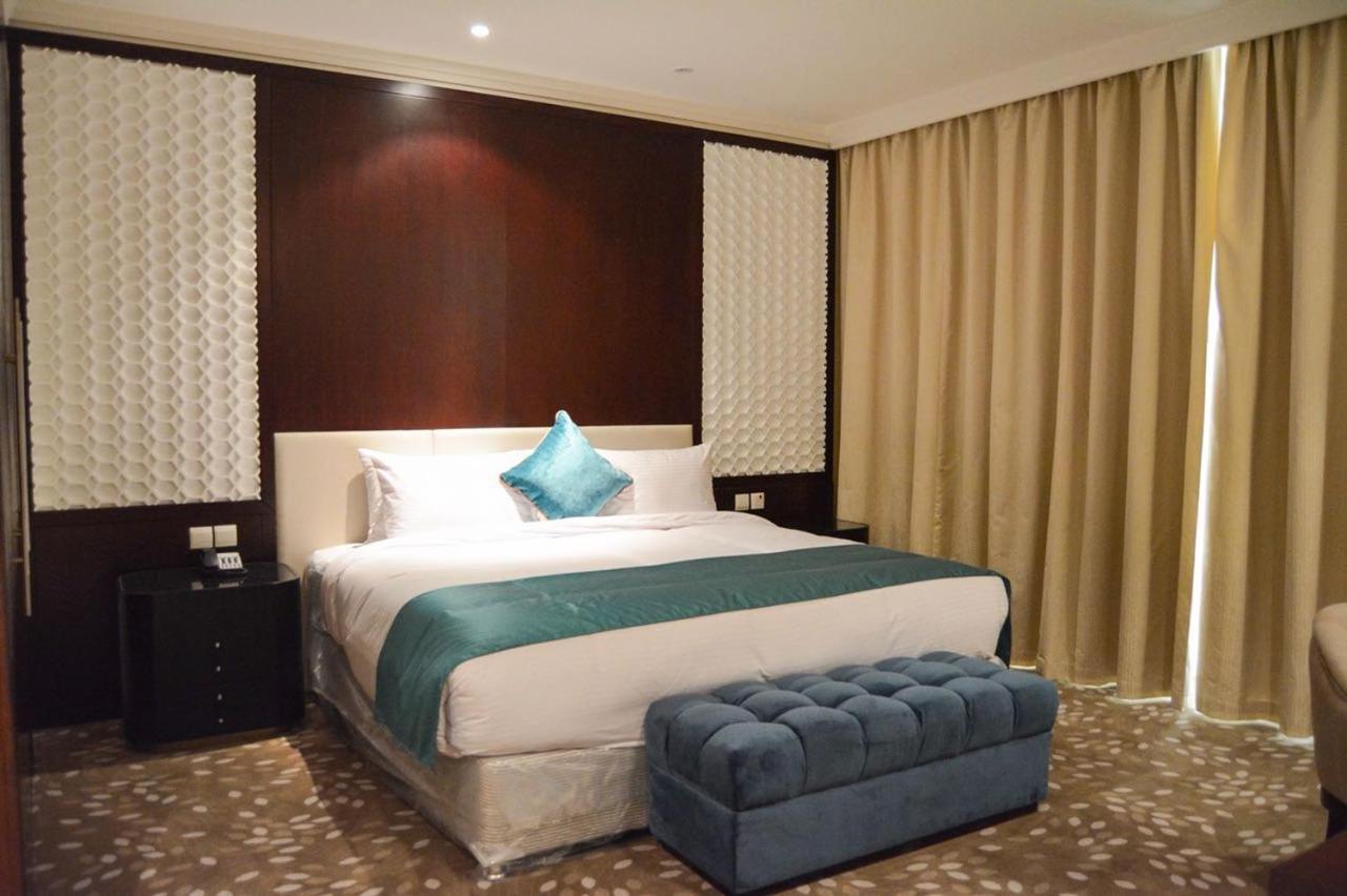 Grand Mercure Hotel Дубай Екстер'єр фото